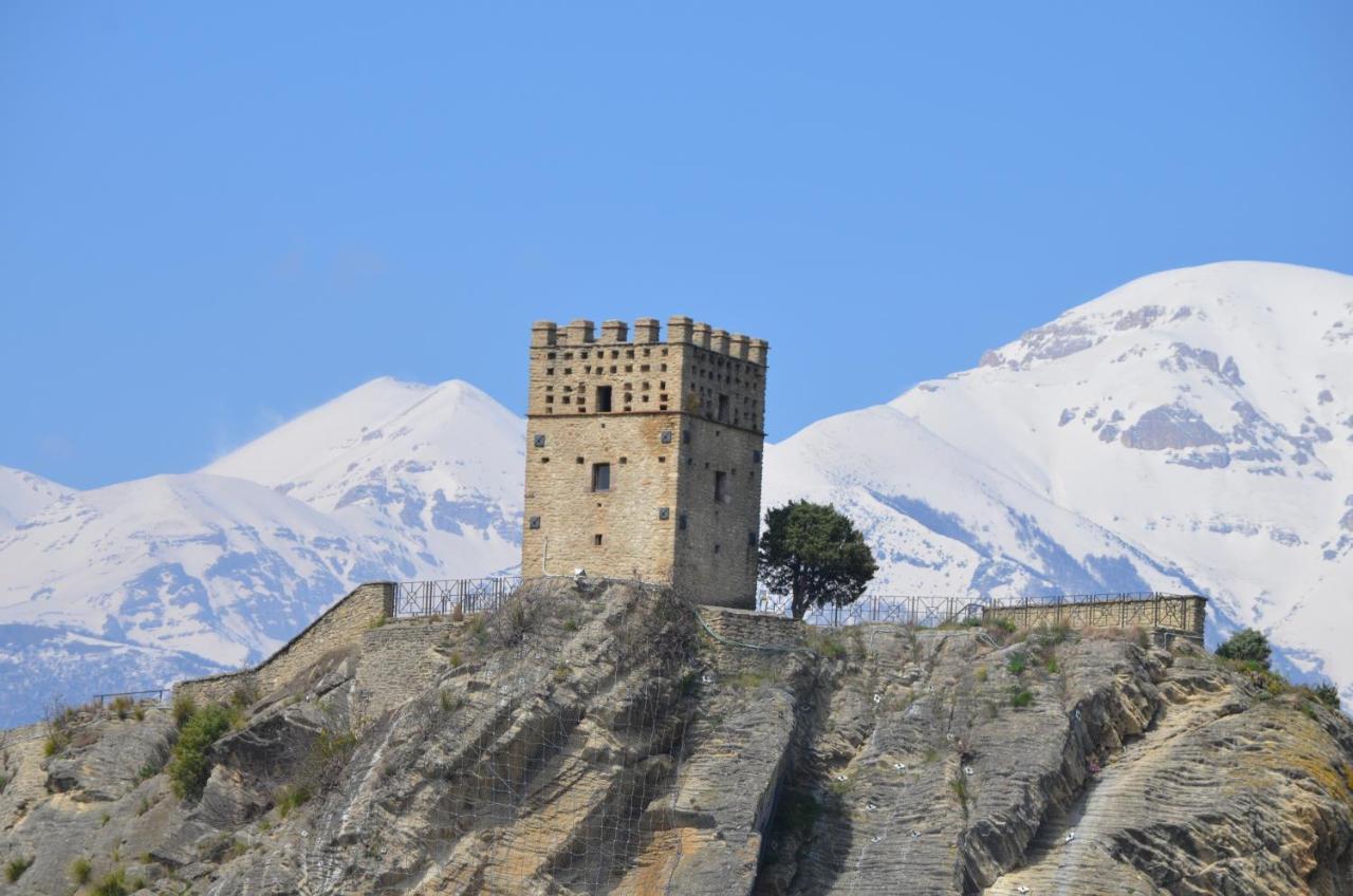 Отель Rifugio Dei Sanniti Borrello Экстерьер фото